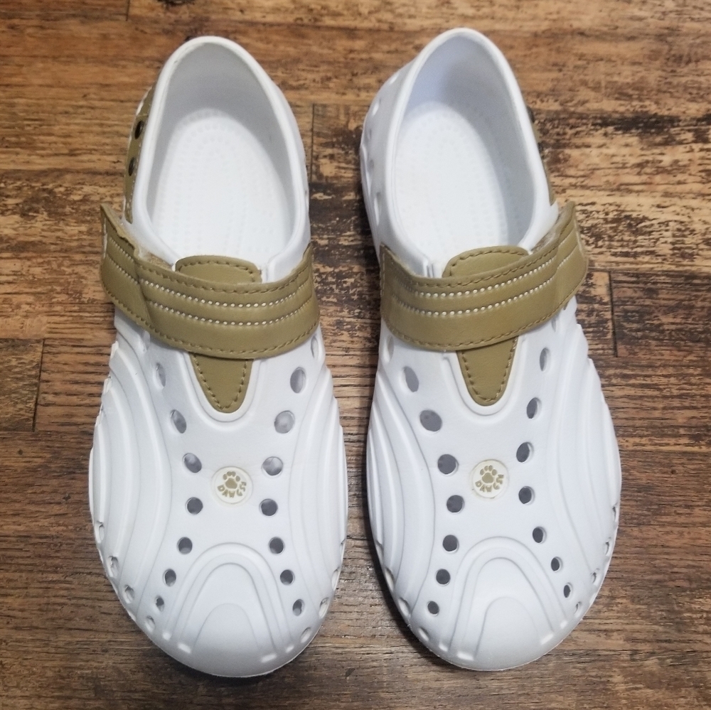 Dawgs Shoes